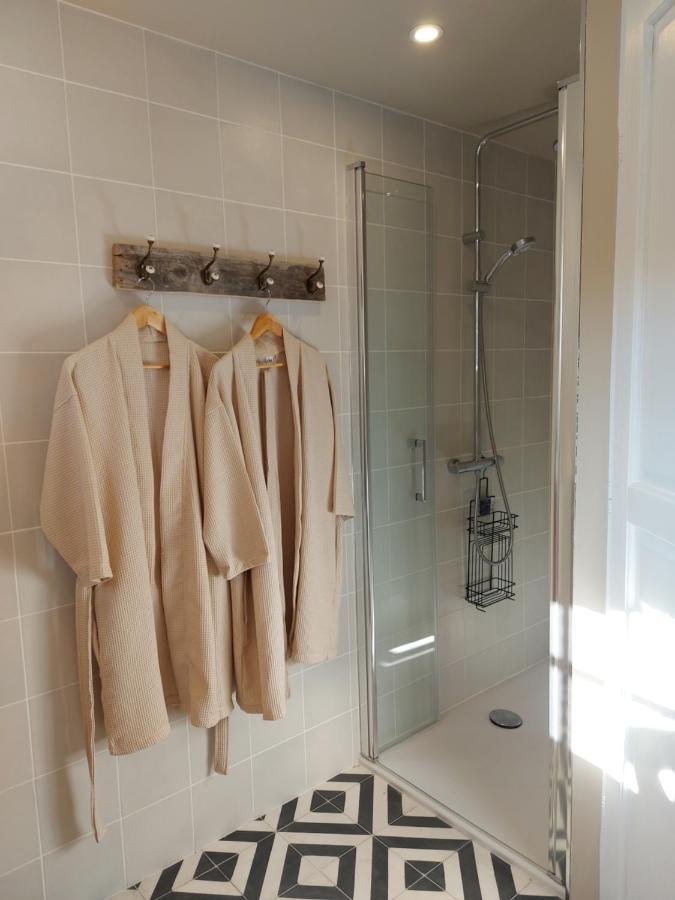Maison A La Campagne Avec Spa Et Piscine Tourrettes-sur-Loup Ngoại thất bức ảnh